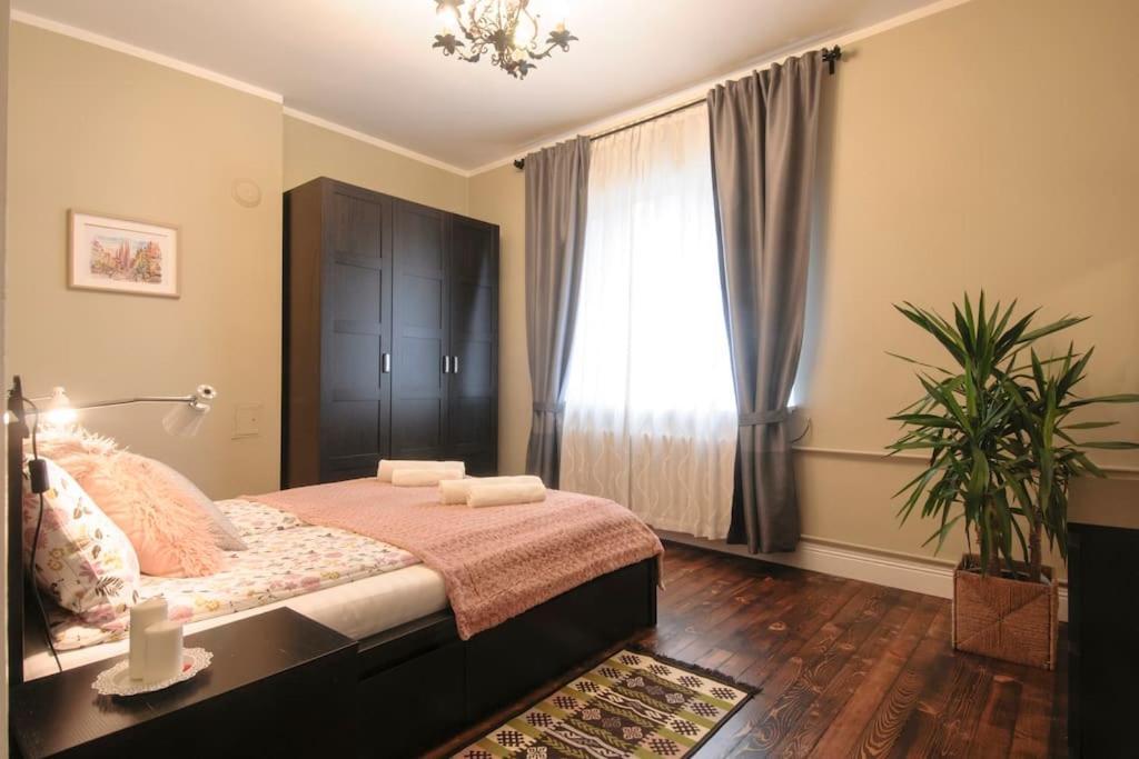3 Bdr - Top Center Artistic Apartment - 115 M2 Sofia Exterior photo
